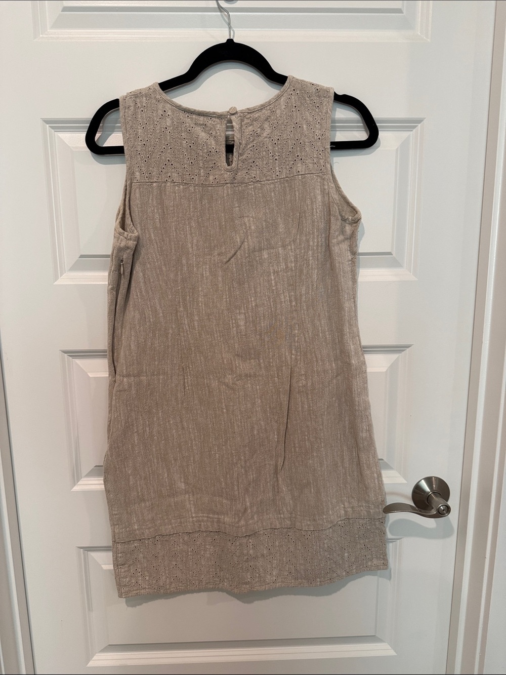 Dana Buchman Beige Eyelet Shift Dress - Picture 5 of 6